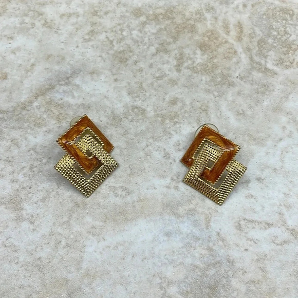 Women’s Vintage Gold and Brown Tone Earrings - Picture 4 of 6